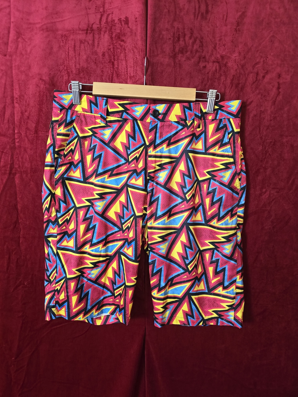 Hreski Men's Colorful Abstract Print Golf Shorts